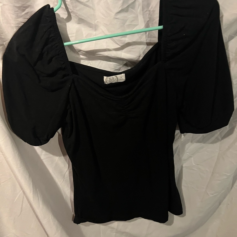 24/7 Comfort Apparel Black Puff Sleeve Blouse